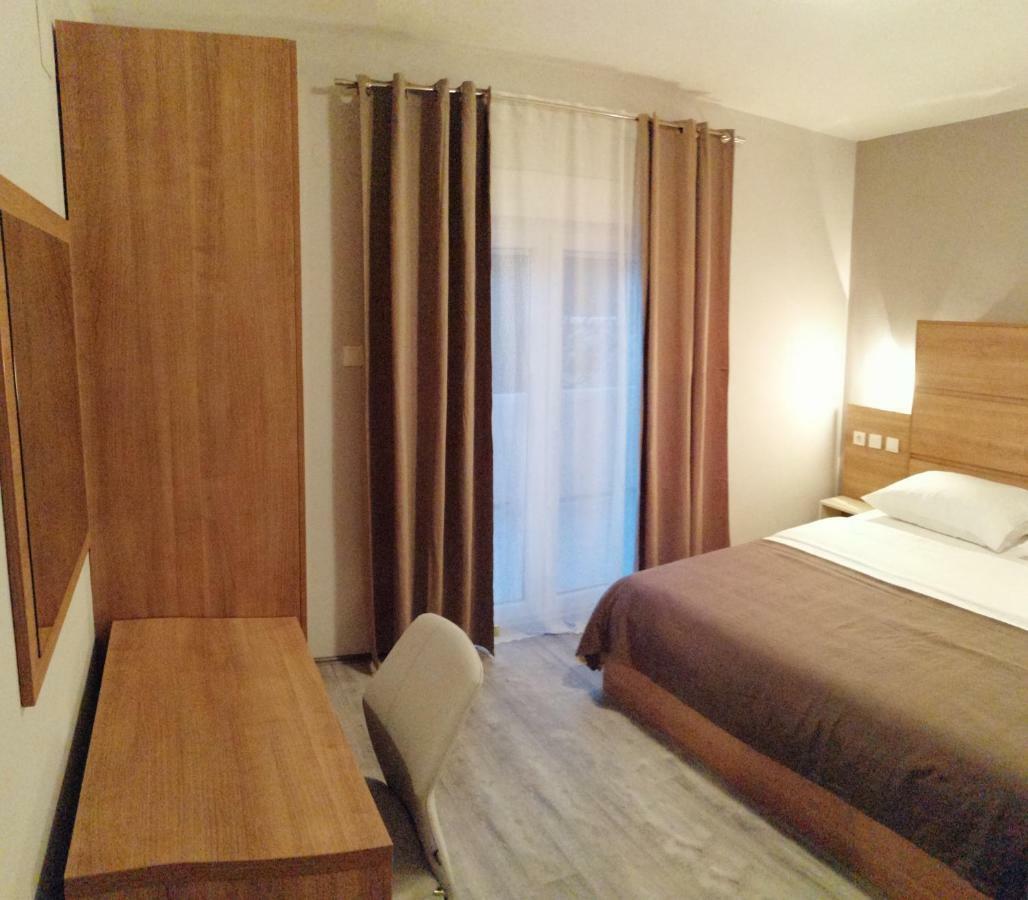 Apartmani Simon Lopar Bagian luar foto