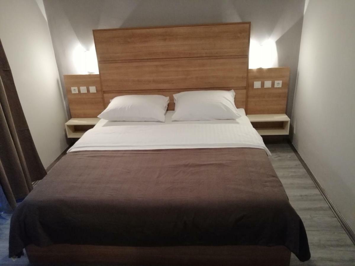 Apartmani Simon Lopar Bagian luar foto