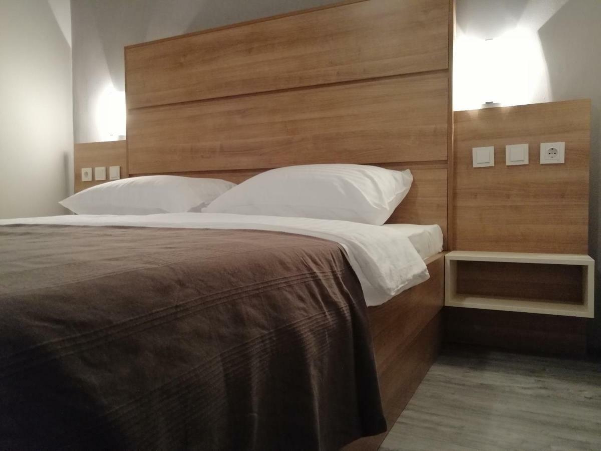 Apartmani Simon Lopar Bagian luar foto